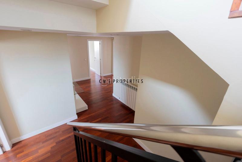 Foto 2fe5717a-3661-45b7-810c-1986361b3c46. Zweistöckige wohnung mit heizung parking in La Punta Valencia