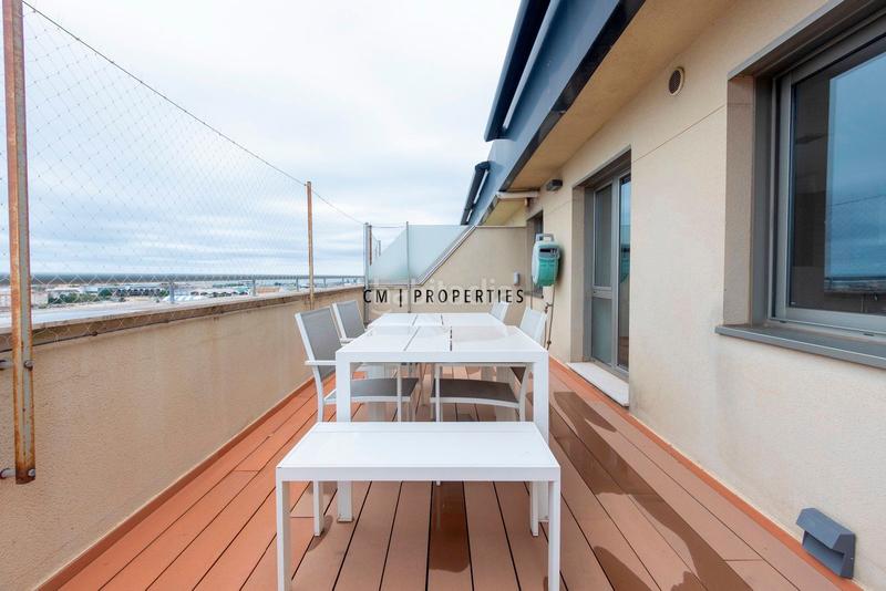 Foto 3f0db58a-ea5c-4849-8e4f-a451bbf80f6f. Zweistöckige wohnung mit heizung parking in La Punta Valencia