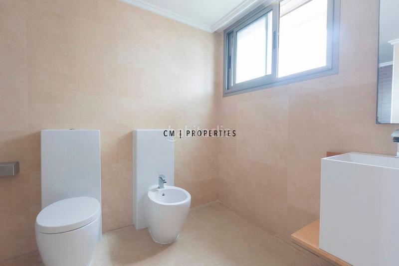 Foto 406120b8-f33a-4ed3-98f7-c61f4cbb3a0d. Zweistöckige wohnung mit heizung parking in La Punta Valencia