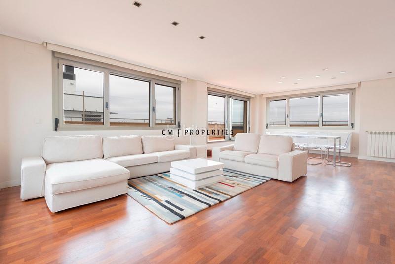 Foto 46ca47c0-7822-46df-8c0c-3bfe2adb6ee7. Zweistöckige wohnung mit heizung parking in La Punta Valencia