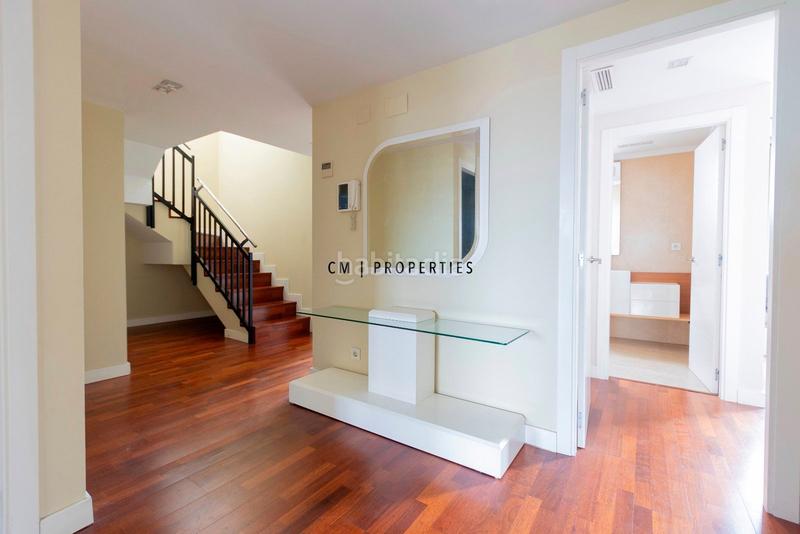 Foto 80e02168-b138-4e14-9215-9351d29b8ebb. Zweistöckige wohnung mit heizung parking in La Punta Valencia