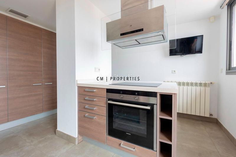 Foto a6a0a4d6-eb2e-47e6-bb7a-545e9e7862f9. Zweistöckige wohnung mit heizung parking in La Punta Valencia