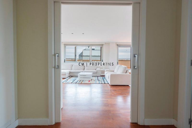 Foto b4b9203f-f979-4891-858e-33c412173a00. Zweistöckige wohnung mit heizung parking in La Punta Valencia