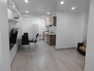 Lloguer Pis  Avenida d'ausiàs march. Piso de dos habitaciones y tres baños