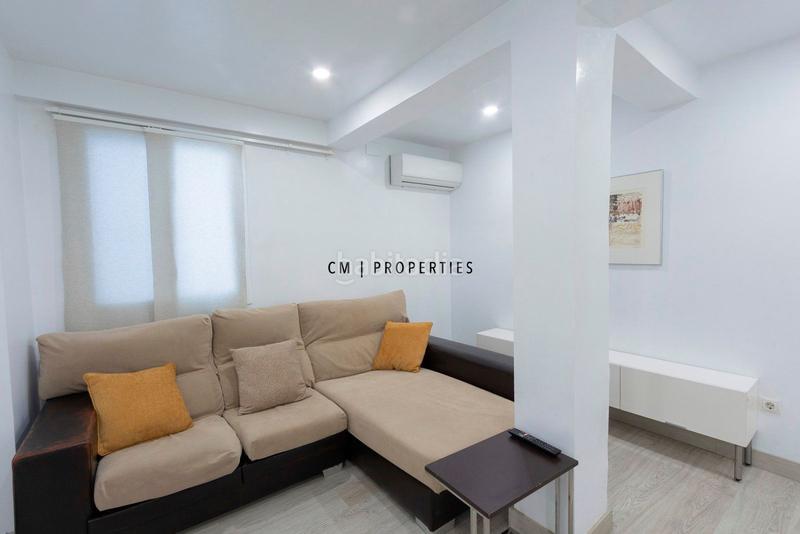 Foto 2e87a9b2-547c-4075-b0f3-fcba44452831. Rent flat with heating in En Corts - Doctor Waksman Valencia