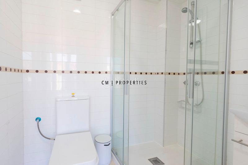 Foto 6114e596-6f7e-49a7-86c7-762b437535da. Rent flat with heating in En Corts - Doctor Waksman Valencia