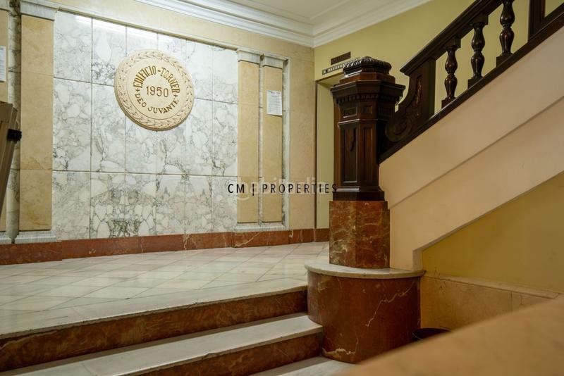 Foto 78b2342b-a2d9-4984-801a-c476fb659aa3. Rent flat in El Mercat Valencia