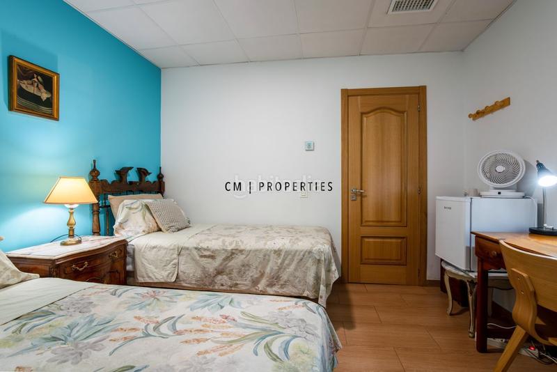 Foto 92a8835c-96e4-4cae-a64d-6dee5b575761. Rent flat in El Mercat Valencia