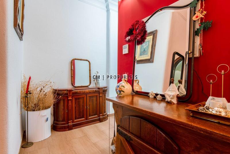 Foto d7ee7fb4-e052-45d4-b90f-4204cfac6052. Rent flat in El Mercat Valencia