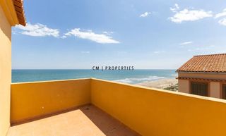 Etagenwohnung  Carrer del cap blanc, 6, mary de barraquetes. Casa de cuatro habitaciones y dos baños