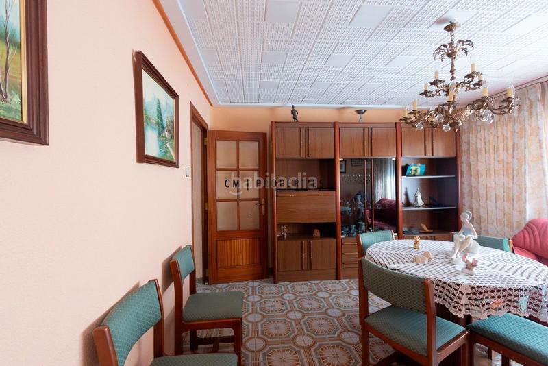 Foto 487ac47d-3711-4c02-a259-91c898325968. Piso  en alquiler de 4 habitaciones , Mestalla en Valencia