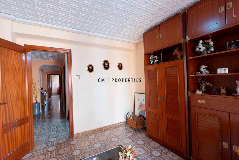 Foto 55992d9a-2bbd-4ab4-92e8-905aa5bf4255. Piso  en alquiler de 4 habitaciones , Mestalla en Valencia