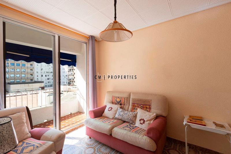 Foto 9d5cad15-6b46-463f-8938-27da3ec870c2. Piso  en alquiler de 4 habitaciones , Mestalla en Valencia