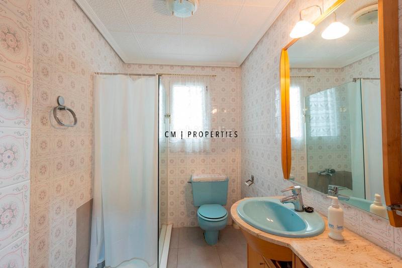 Foto a0164342-1d9a-40c0-956b-ea3dcac7c54f. Piso  en alquiler de 4 habitaciones , Mestalla en Valencia