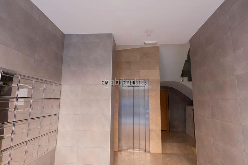 Foto af0d2c38-2509-4602-a0ea-7a09427ce9b3. Piso  en alquiler de 4 habitaciones , Mestalla en Valencia