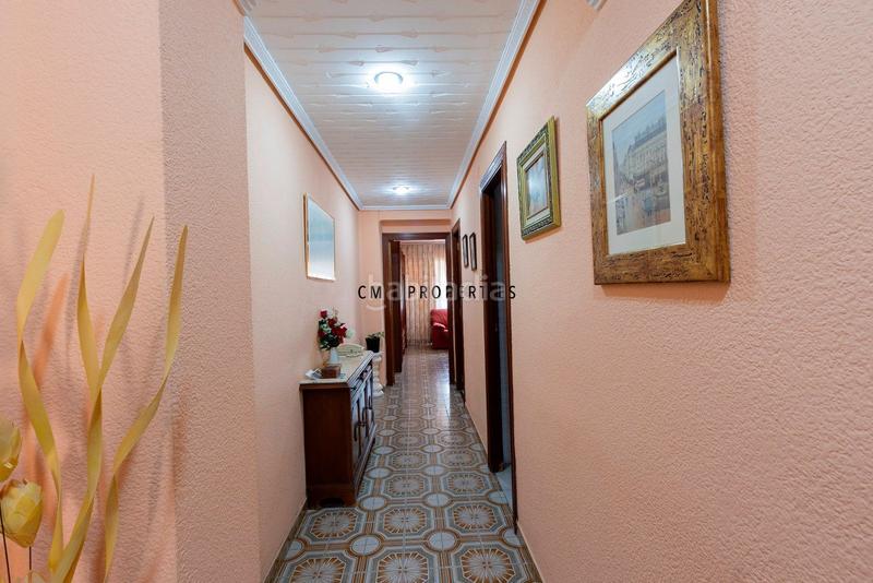 Foto bf99c391-3a9e-4b7c-8711-ff47aaab90b1. Piso  en alquiler de 4 habitaciones , Mestalla en Valencia