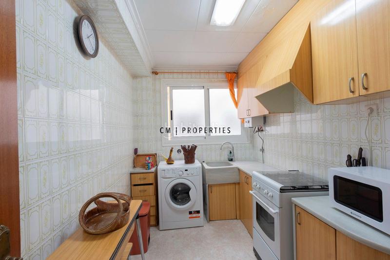 Foto e1790e44-552e-4043-82b0-c6d189118d30. Piso  en alquiler de 4 habitaciones , Mestalla en Valencia