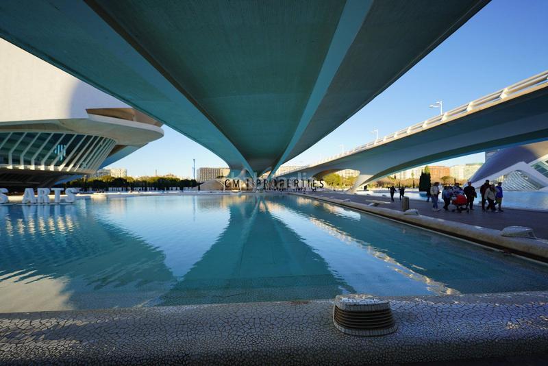 Foto c9560b2a-72b8-4ea5-a9e5-07fd55034bcc. Rent penthouse with heating parking in Penya-Roja - Avda. Francia Valencia