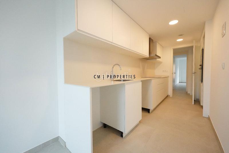 Foto 4fa70dcf-1d82-4b20-8e6d-e8bb8fad14db. Alquiler piso  en alquiler de 4 habitaciones en alameda en Valencia