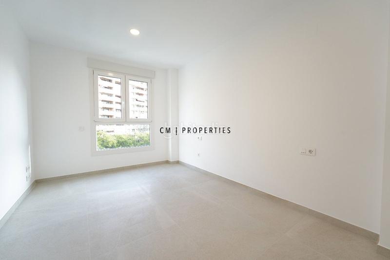 Foto a1a28121-904f-4e32-8262-8210d29f1791. Miete etagenwohnung mit heizung parking in Penya-Roja - Avda. Francia Valencia