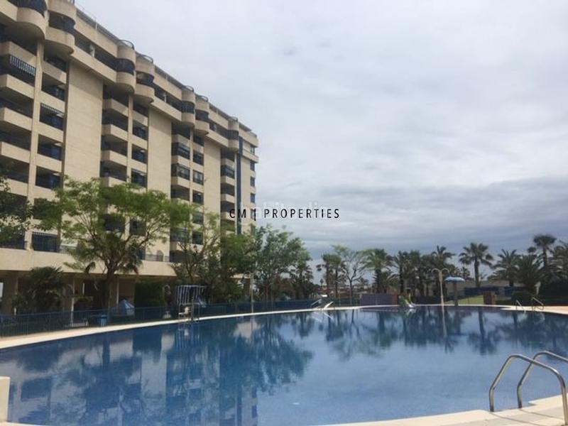 Foto dbfdc650-986d-4857-b858-7b3d526adfe8. Location appartement avec parking piscine dans La Patacona Alboraya