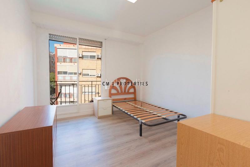 Foto ac9fe5ce-1f5d-42fa-b852-22874c43bf69. Alquiler piso  de tres habitaciones en Soternes Valencia