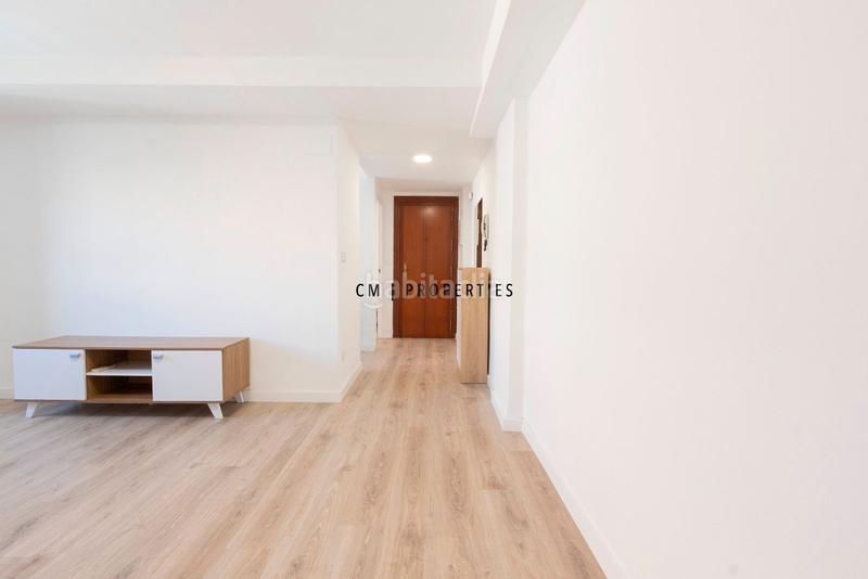 Foto d8cb0c0e-1b81-40ea-8a6e-3e885fc0e652. Alquiler piso  de tres habitaciones en Soternes Valencia