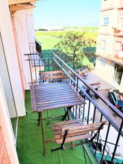 Miete Etagenwohnung  Calle benirredrà. Piso de dos habitaciones con vistas