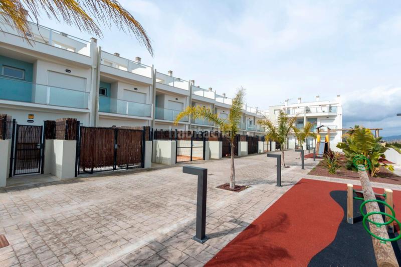 Foto 4c0850da-a373-4a41-bc94-a9037662a4ce. Reihenhaus mit heizung parking pool in Almenara