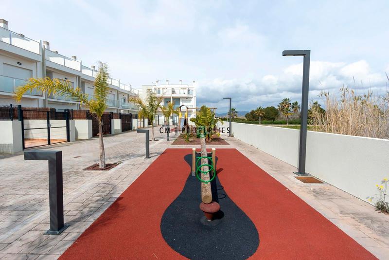 Foto 5207ad0a-d125-4678-981e-511012264499. Reihenhaus mit heizung parking pool in Almenara