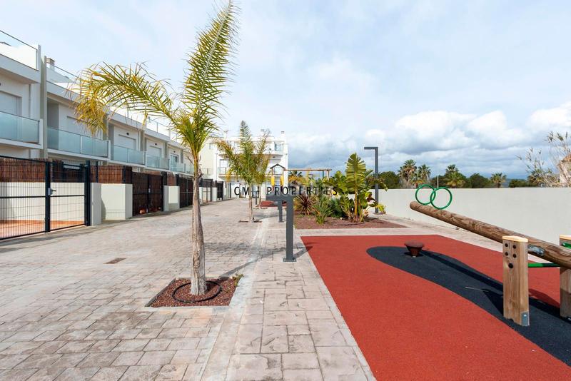 Foto c7d03fd9-a197-4d52-914b-e7804da20de8. Reihenhaus mit heizung parking pool in Almenara