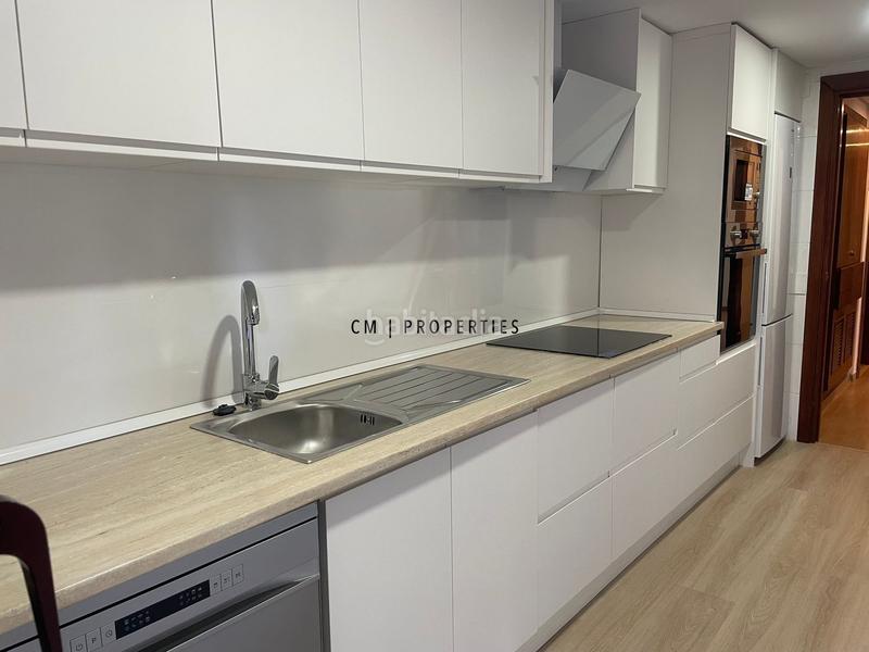 Foto 3639149b-df68-4fe0-aa8b-f5cfade385d5. Rent flat with heating parking in Sant Francesc Valencia