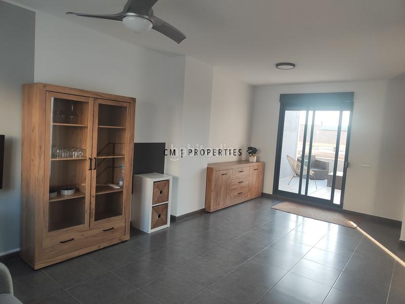 Foto 2cb3c6df-12f1-4741-8d45-ef830a0a8140. Reihenhaus mit parking in Algemesí