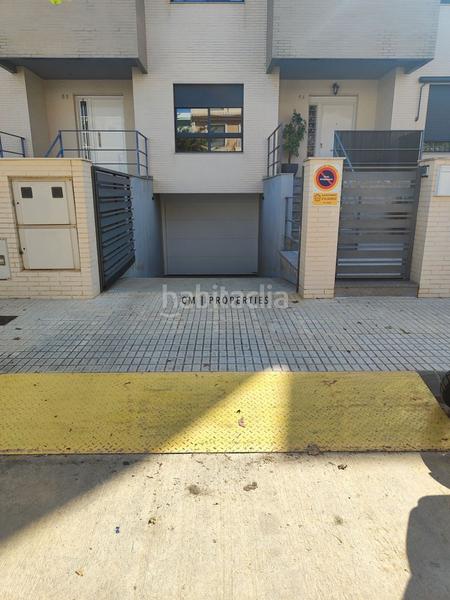 Foto 5cc6e8ba-fa1d-40c2-a4f7-9d5ca41f9d27. Reihenhaus mit parking in Algemesí