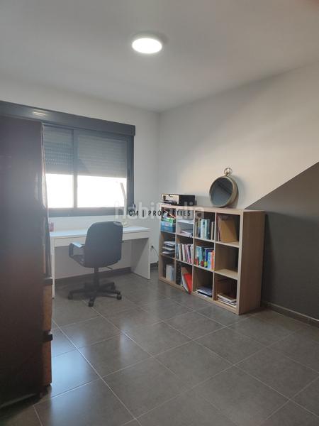 Foto 9dca5cf6-a8cc-477f-951f-04bbd9e9313c. Reihenhaus mit parking in Algemesí