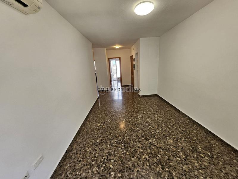 Foto 3f015389-5b2e-4f79-b7c1-295fbd783c54. Alquiler piso  amplio y luminoso en zona consolidada cerca al río turia en Valencia