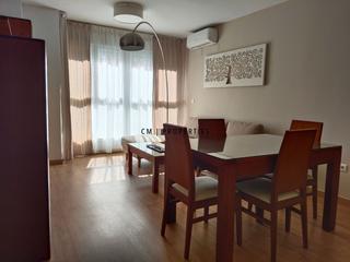 Lloguer Pis  Avenida del primat reig. Piso de tres habitaciones en primado reig