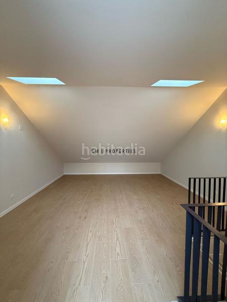 Foto 8e8ad679-80f2-491b-8a2a-f7c6dbd73c37. Alquiler dúplex ático dúplex moderno con domótica, garaje y piscina en Valencia