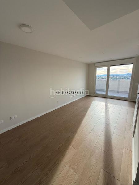 Foto adb6c076-c24d-4a56-8e90-86dcd20531c9. Alquiler dúplex ático dúplex moderno con domótica, garaje y piscina en Valencia