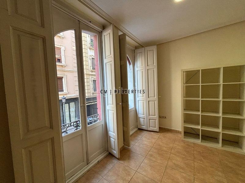 Foto 9af0a129-2a4e-4224-a44f-f49262128ae5. Alquiler piso vivienda en alquiler en ruzafa en Gran Via Valencia