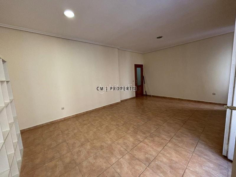 Foto 9855c154-f6e7-4f2c-beec-d3841e15f4f0. Lloguer pis a Gran Via Valencia