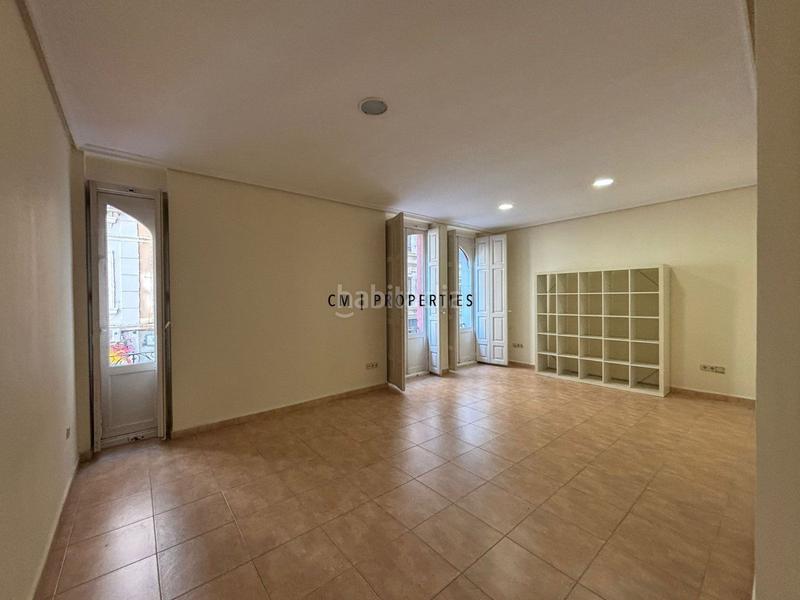 Foto 9b81aa8e-3a60-4ec0-9f10-3d4c00b9555d. Miete etagenwohnung in Gran Via Valencia