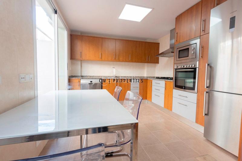 Foto 2edc9a78-9d69-4746-89f7-d47bdc401647. Piso adosado de 4 dormitorios en alquiler en Moncada