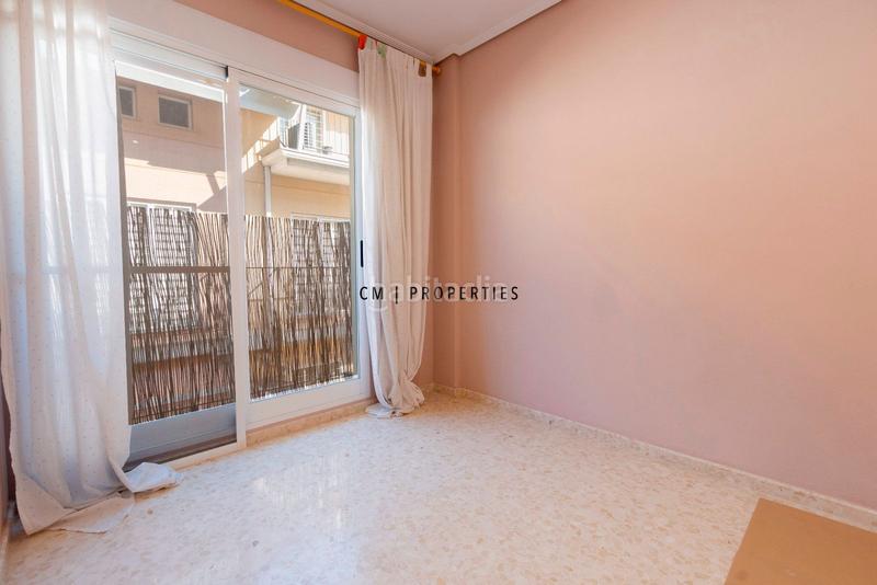 Foto e8827619-7c85-4cf5-9ee8-353e6b95ce98. Piso adosado de 4 dormitorios en alquiler en Moncada