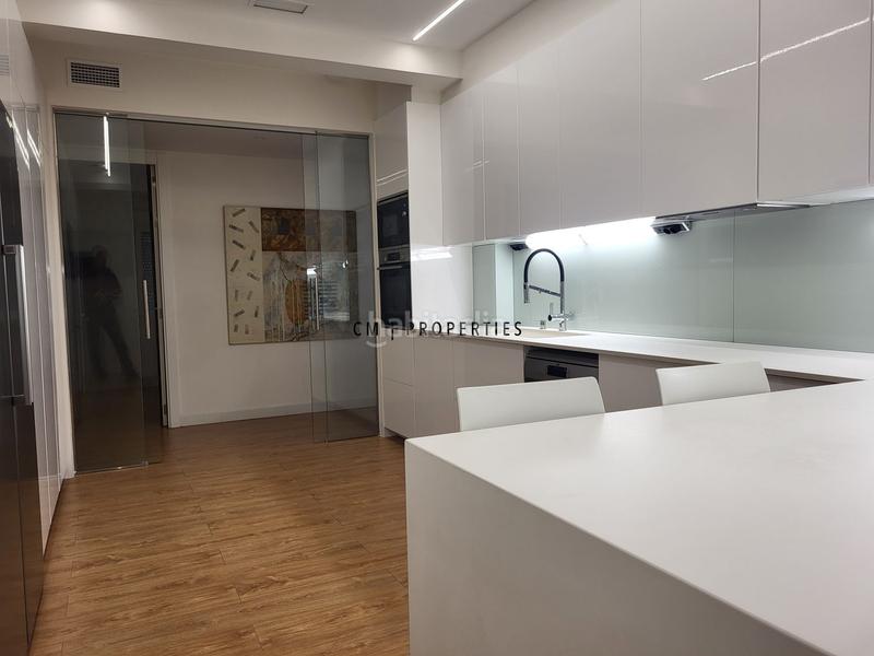 Foto 3be20669-6fbb-4d19-aeb0-d319522de99d. Rent flat with parking pool in Mont Olivet Valencia