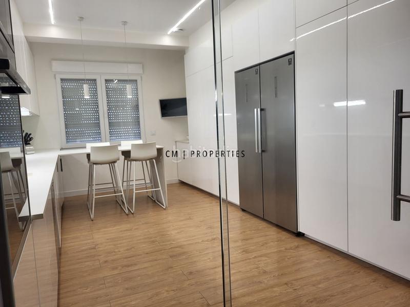 Foto cb75d3b0-72ce-4474-a0e2-7351aac56981. Rent flat with parking pool in Mont Olivet Valencia