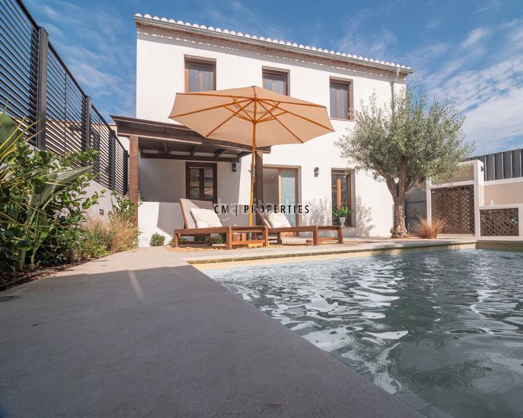 Foto 685565f3-f8e5-4f75-9cb1-1d8613908f62. Lloguer casa adossada amb calefacció aparcament piscina a Valencia