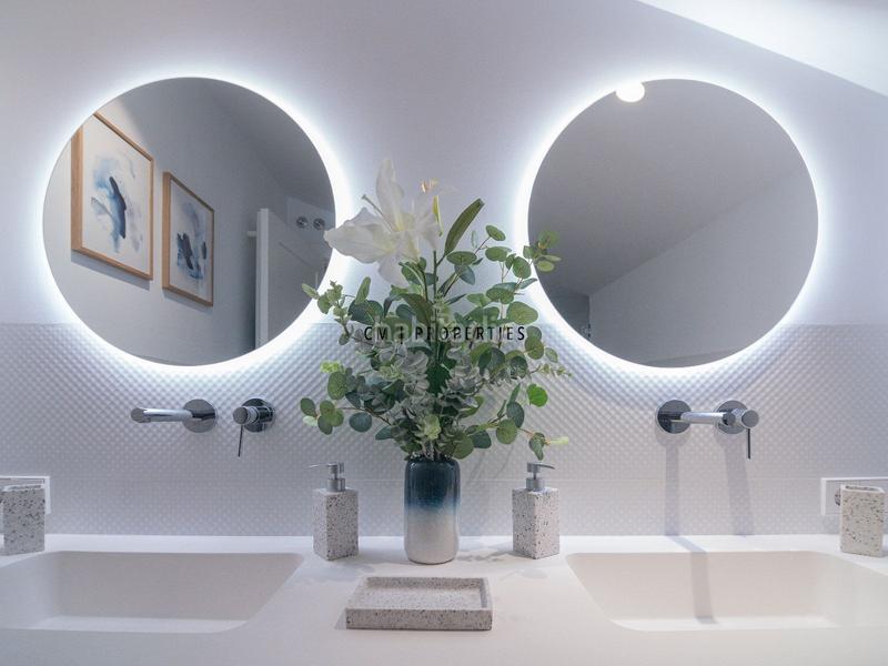 Foto 64dc005b-8ee0-4406-b3a4-509e4aed7923. Miete reihenhaus mit heizung parking pool in Nou Benicalap Valencia