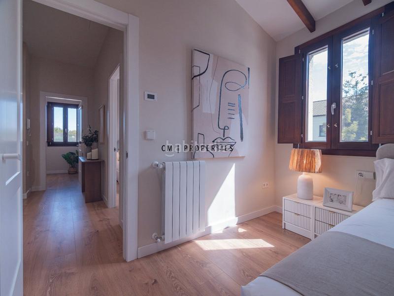 Foto 8cf9390a-d7c3-4c22-99ce-194bc72507a3. Miete reihenhaus mit heizung parking pool in Nou Benicalap Valencia