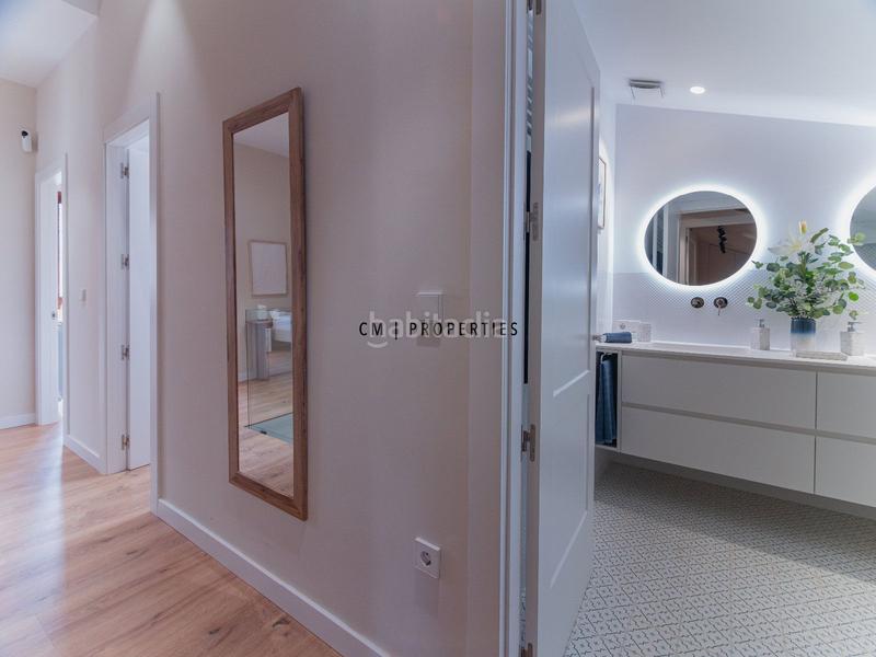 Foto 73894af4-3e79-4851-8e0b-1e2f86e2c62c. Rent semi detached house with heating parking pool in Valencia